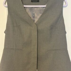 Gray Sleeveless Vest
